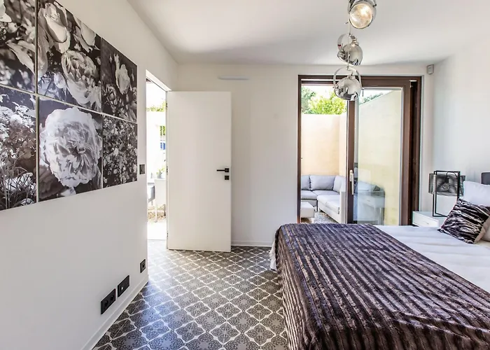 Schicke Und Moderne Im Stadtzentrum By Interhome Appartement *