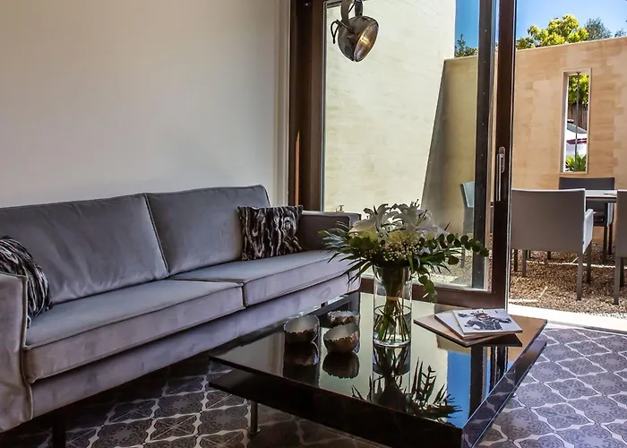 Schicke Und Moderne Im Stadtzentrum By Interhome Appartement Saint-Tropez