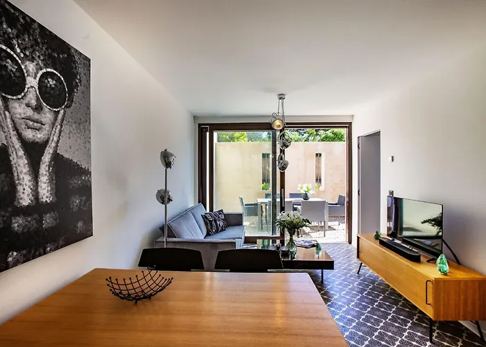 Schicke Und Moderne Im Stadtzentrum By Interhome Appartement